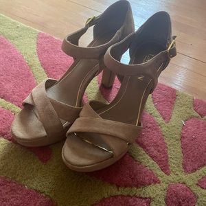 LAUREN Ralph Lauren HEEL!!!